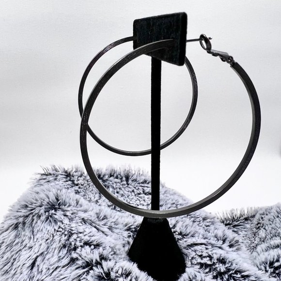 Gunmetal Tone 2.5” Textured Hoop Earrings - Picture 3 of 5